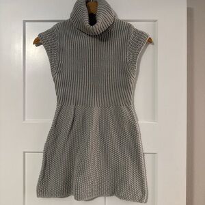 Gray Sleeveless Turtleneck Sweater Top